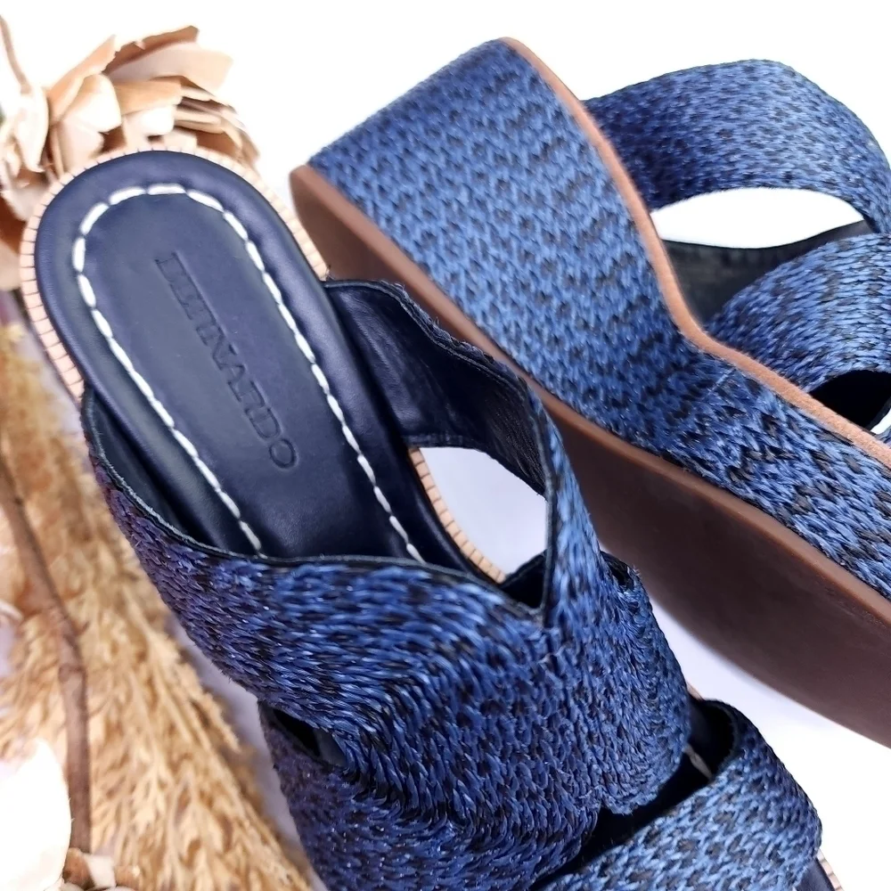 Bernardo Luxury Brand Blue Platform Wedge Sz 7m